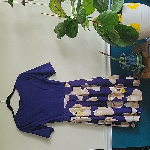 Blue Floral dress - Picture 4 of 5